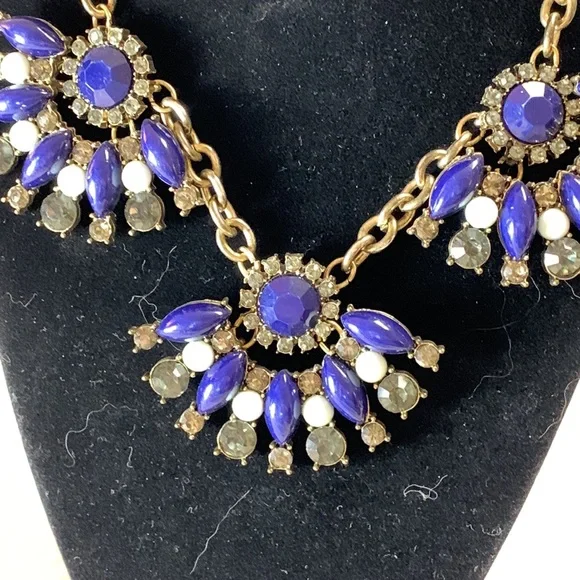 Vintage Statement Necklace. Blue/white Beads Nestled in a GoldTone necklace. Be… - Picture 3 of 3